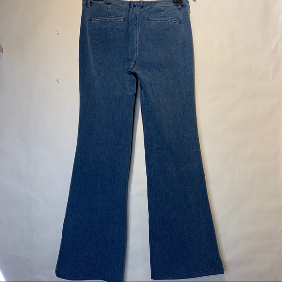 Theory Demetria 2 Flare Jeans - Picture 5 of 8